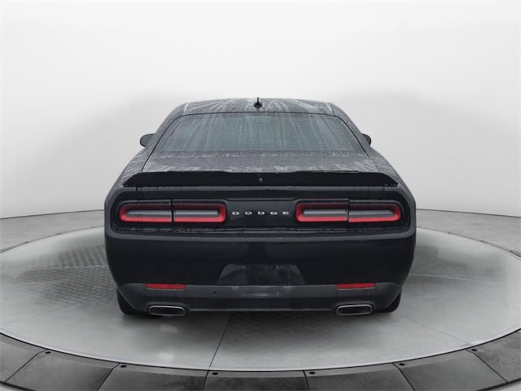 Used 2016 Dodge Challenger SXT Plus Coupe