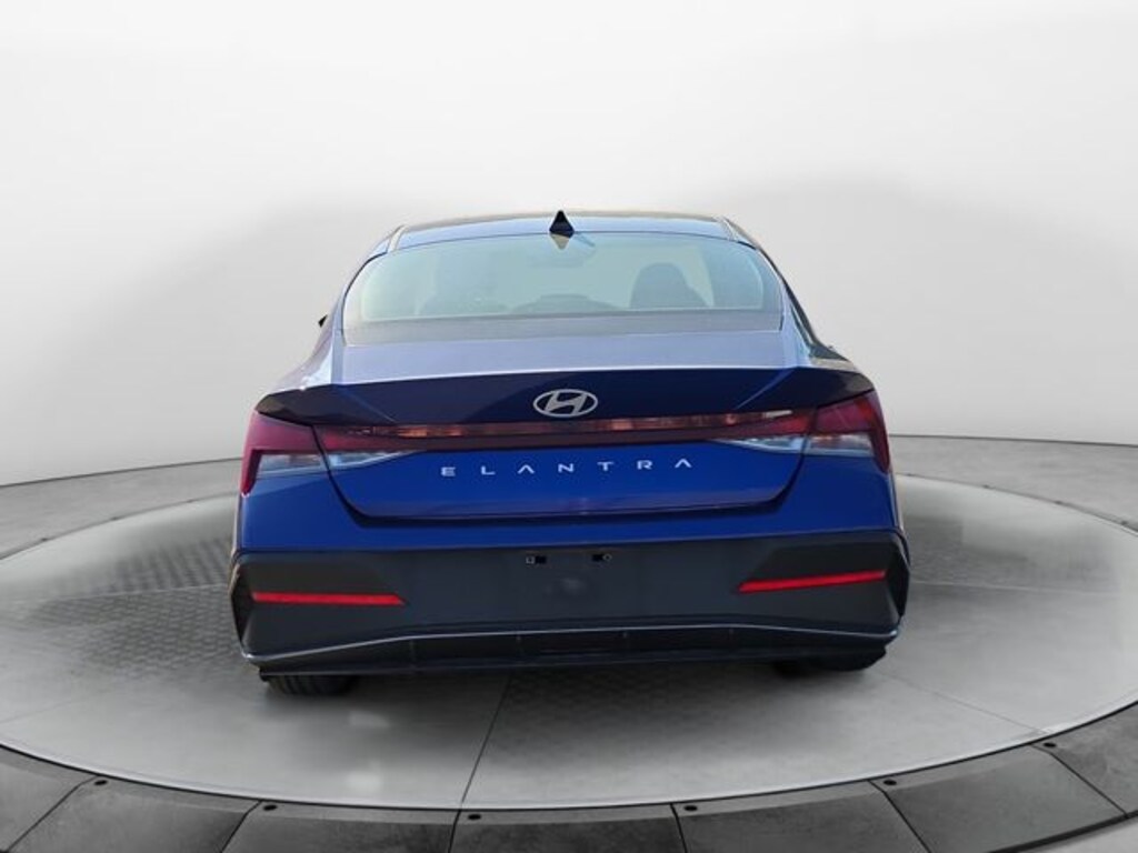 Used 2024 Hyundai Elantra SEL Sedan
