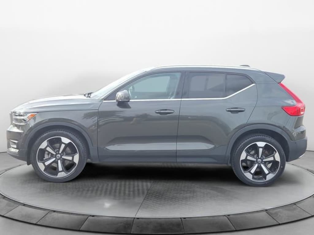 Used 2019 Volvo XC40 Inscription SUV