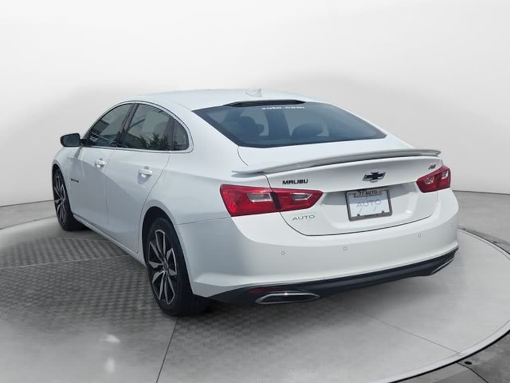 Used 2024 Chevrolet Malibu RS Sedan