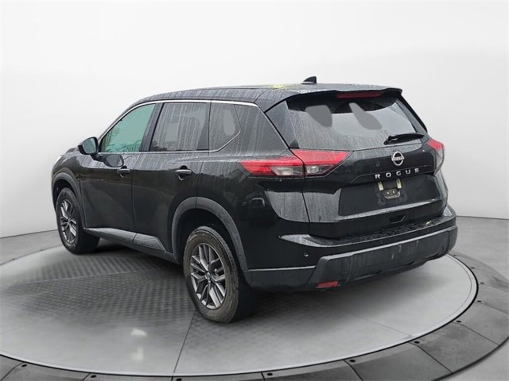 Used 2024 Nissan Rogue S SUV