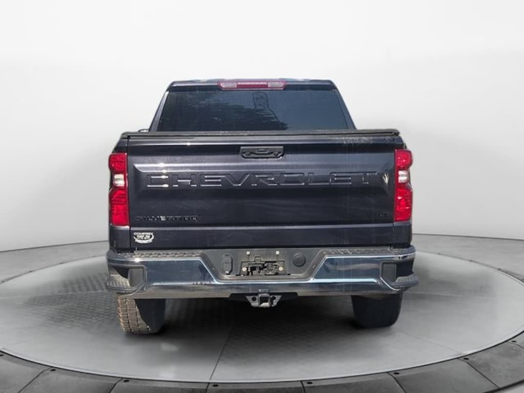 Used 2022 Chevrolet Silverado 1500 LT Truck Crew Cab
