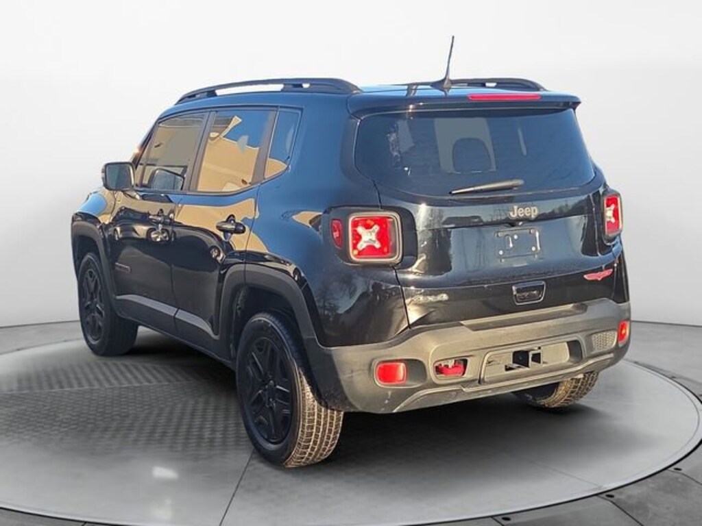 Used 2018 Jeep Renegade Trailhawk SUV