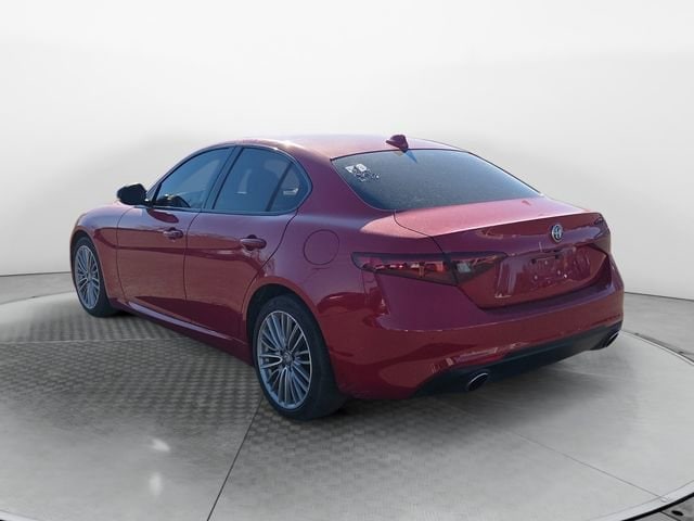 2018 Alfa Romeo Giulia Ti photo 3