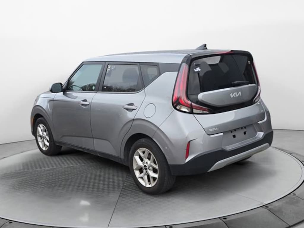 Used 2023 Kia Soul LX Hatchback
