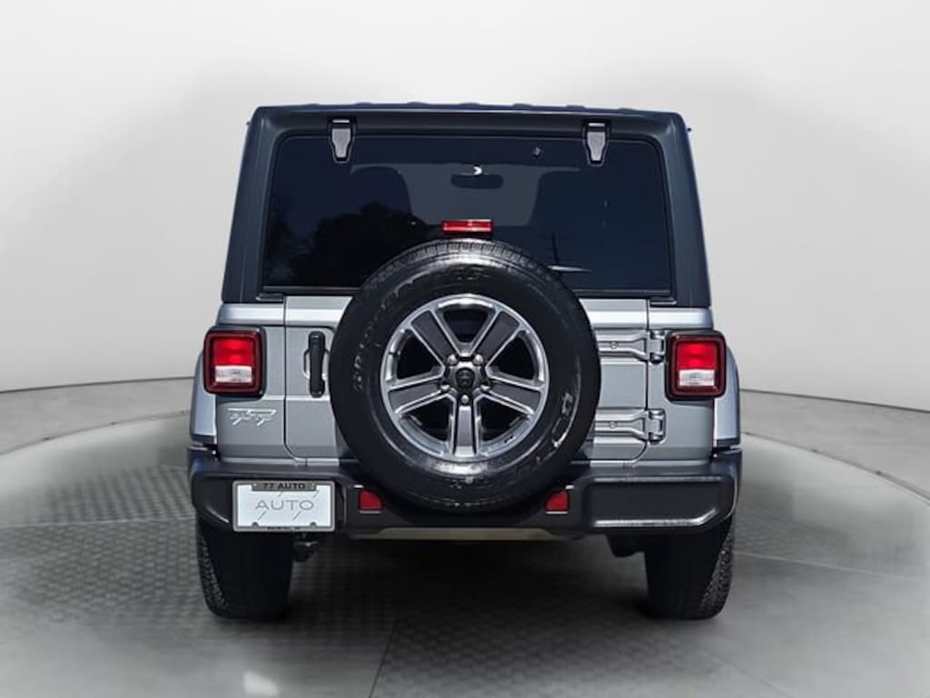 Used 2021 Jeep Wrangler Unlimited Sahara SUV