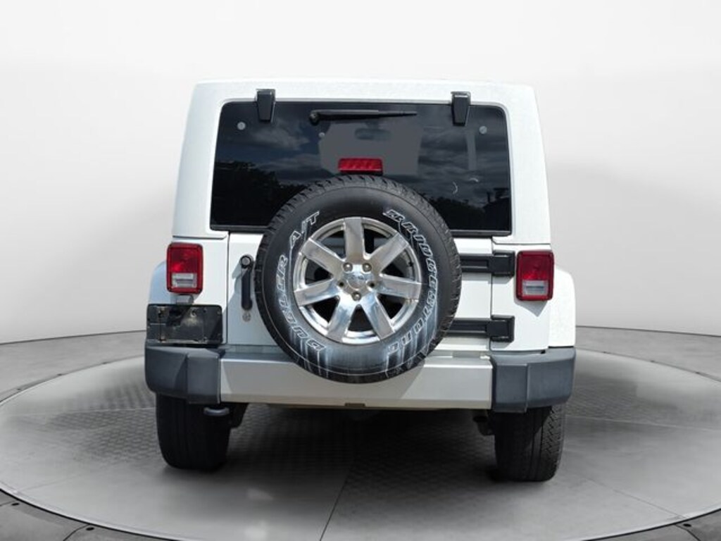 Used 2014 Jeep Wrangler Unlimited Unlimited Sahara SUV