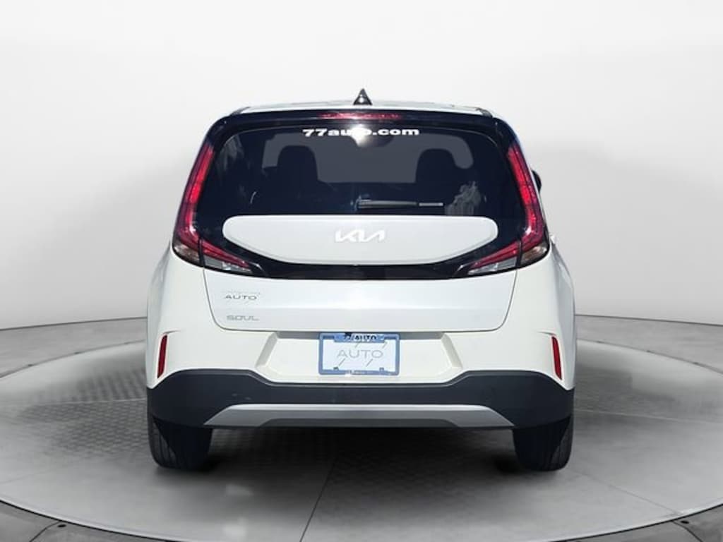 Used 2024 Kia Soul LX Hatchback