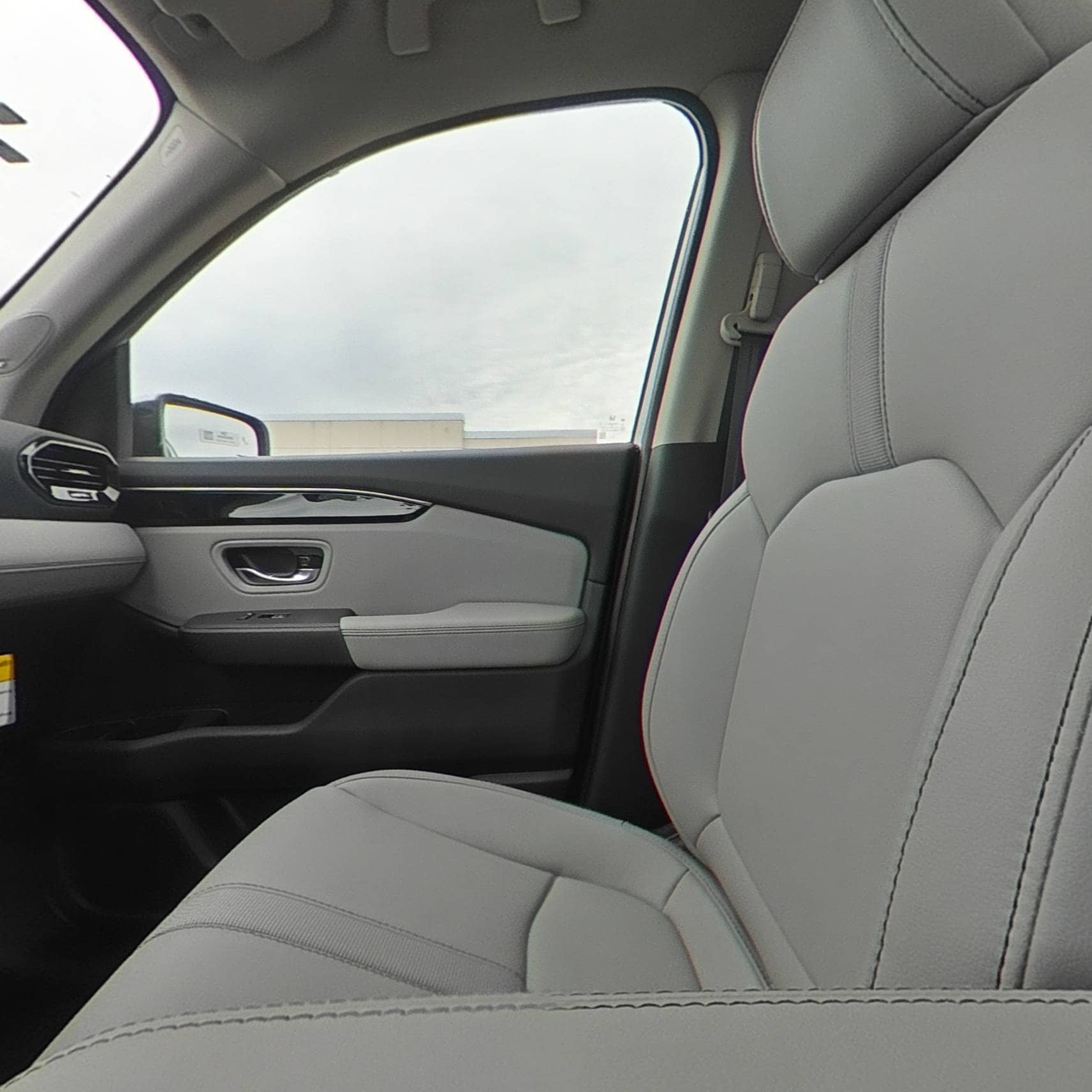 2025 Honda Pilot Touring - Photo 28
