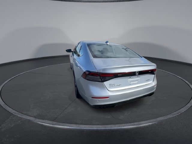2025 Honda Accord Hybrid EX-L - Photo 11