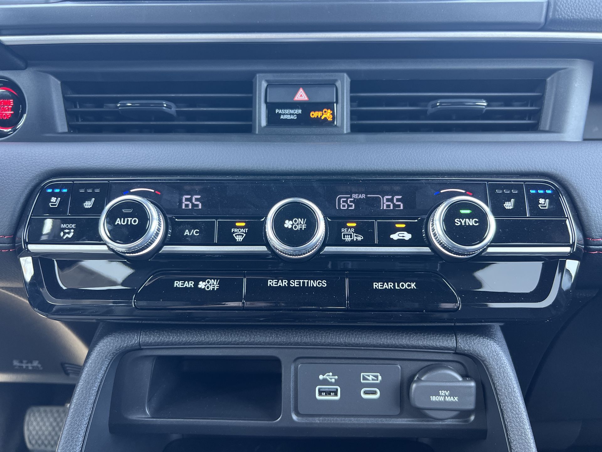 2025 Honda Pilot Black Edition - Photo 24