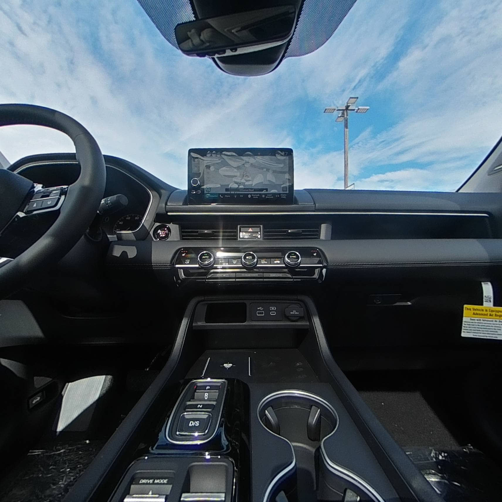 2025 Honda Pilot Touring - Photo 27