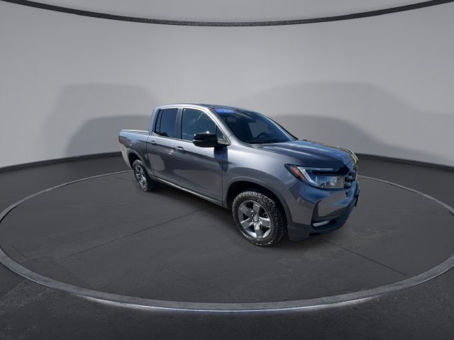 2025 Honda Ridgeline TrailSport - Photo 2