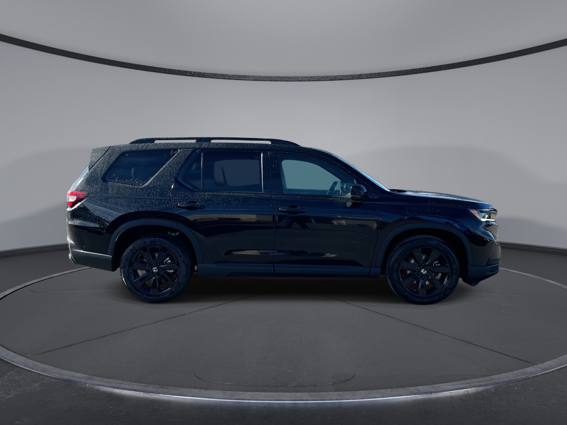 2025 Honda Pilot Black Edition's photo