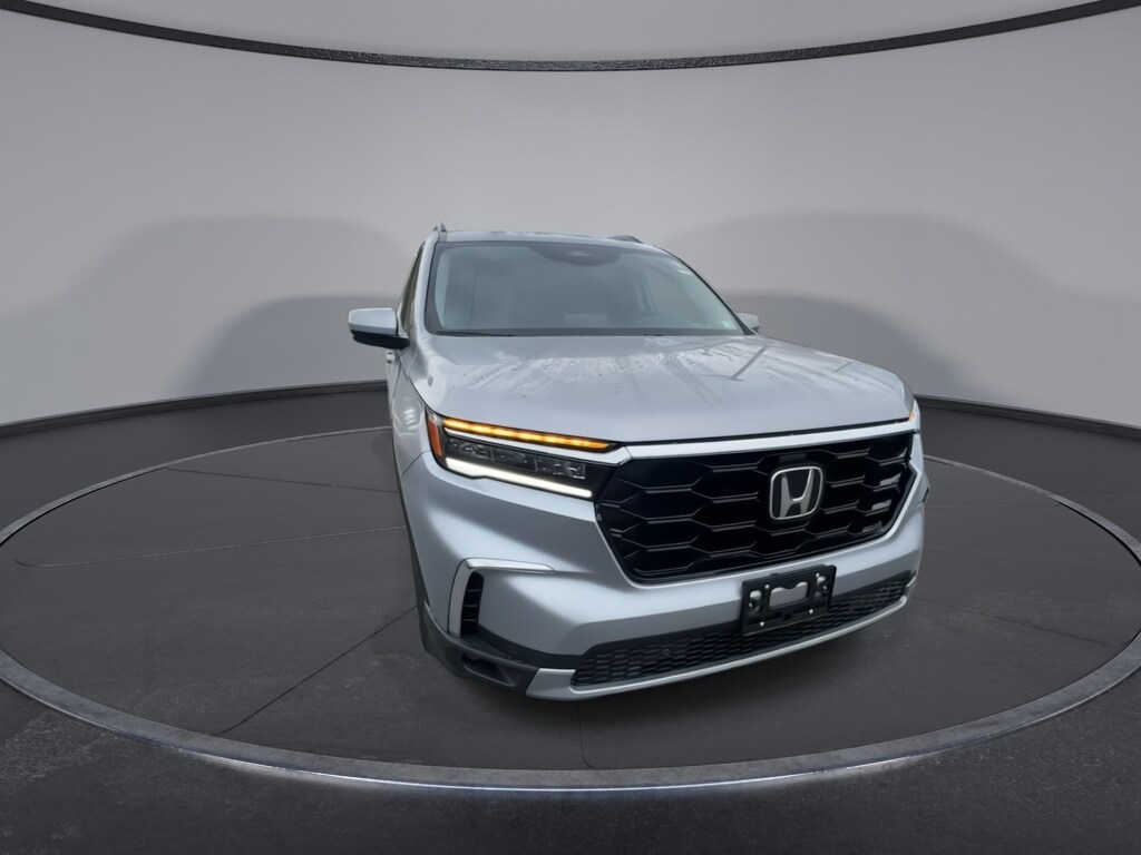 New 2025 Honda Pilot Touring SUV