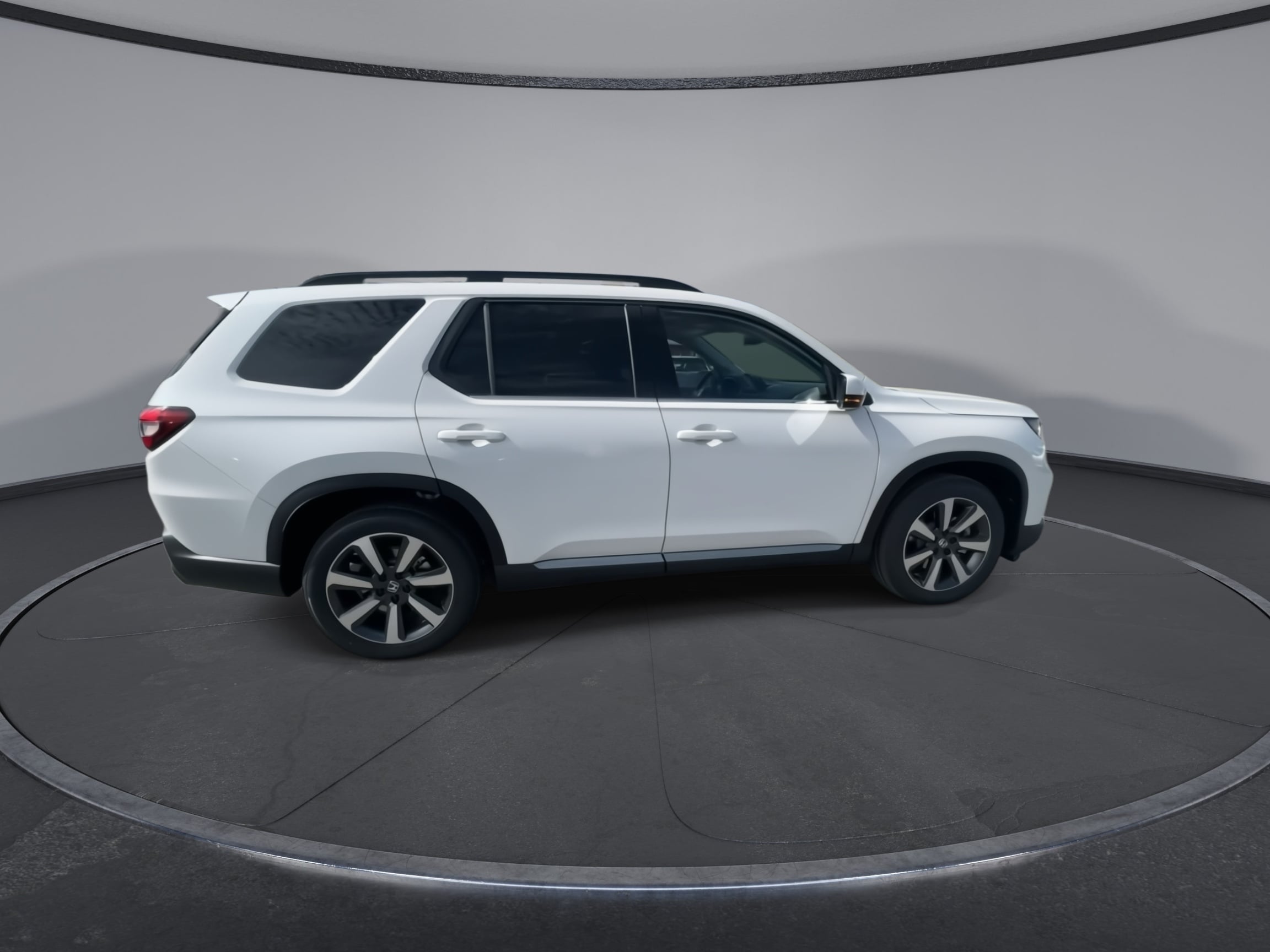 2025 Honda Pilot Touring - Photo 13