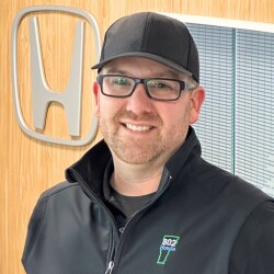 Staff member Mike Averill from ID_f9193d