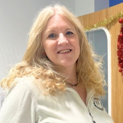 Staff member Janet Hatch from ID_16e4ea