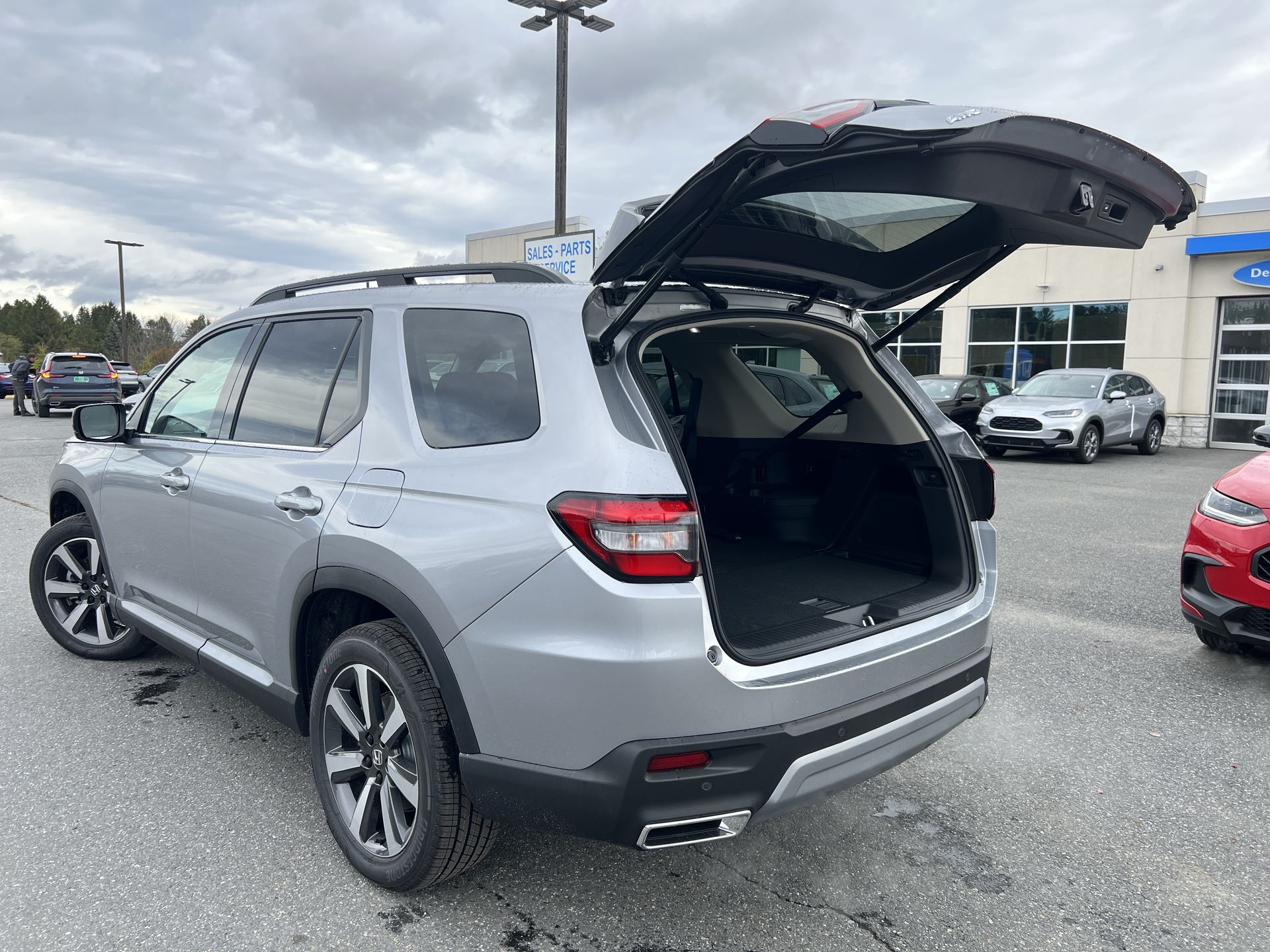 2025 Honda Pilot Touring - Photo 20