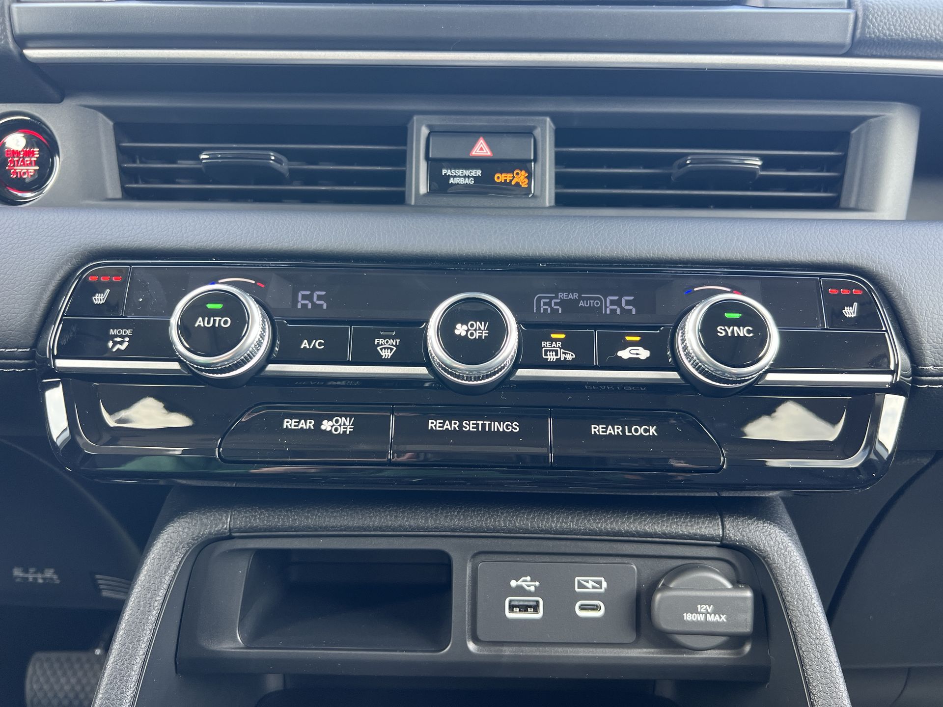 2025 Honda Pilot Touring - Photo 24