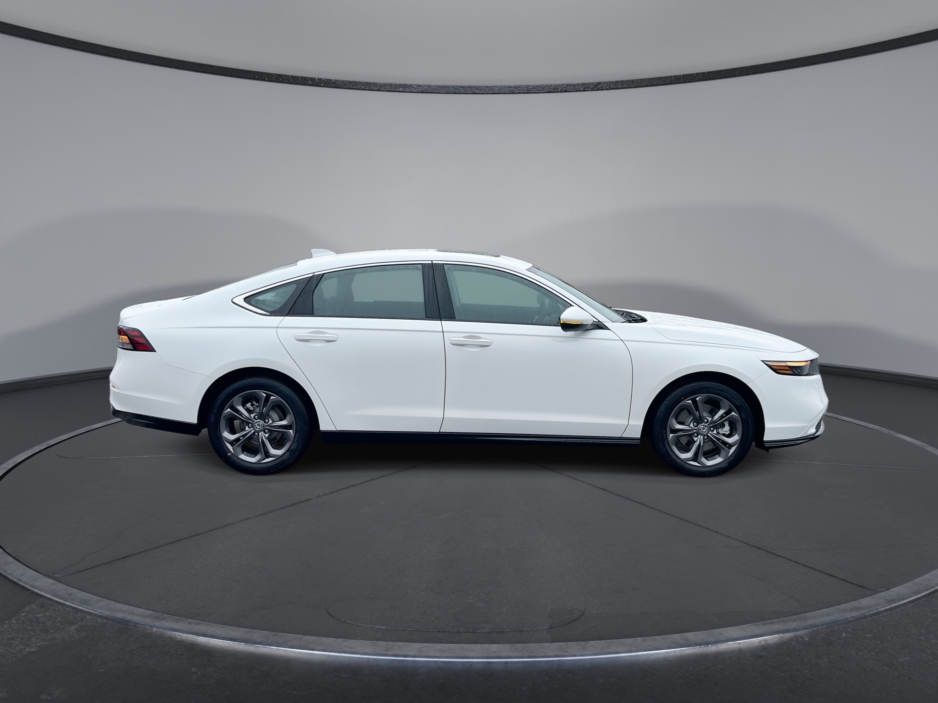 2025 Honda Accord Hybrid EX-L's photo