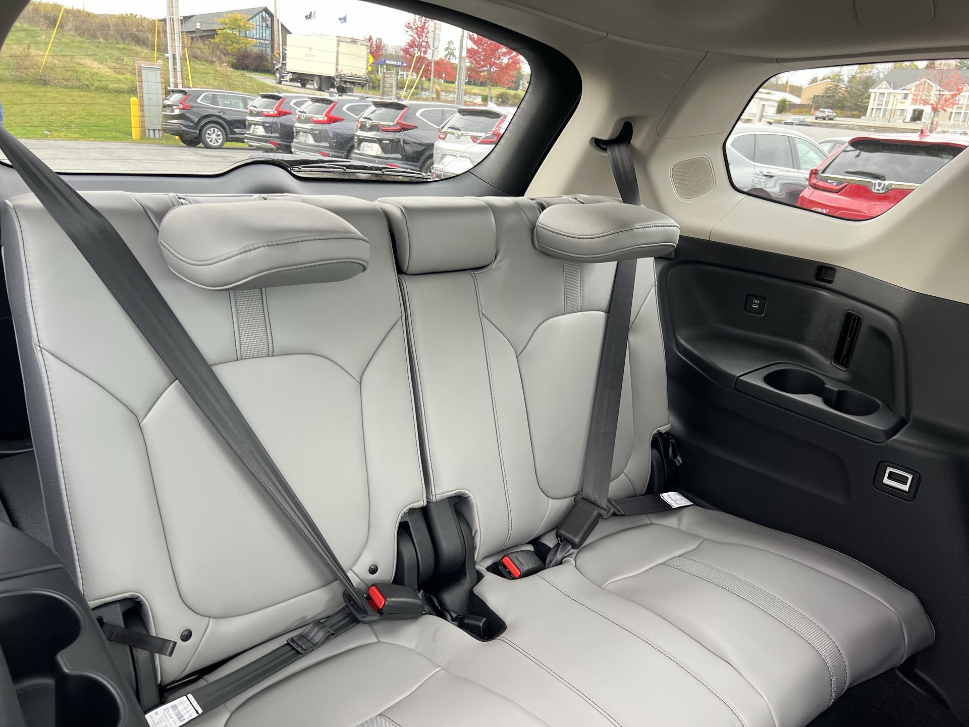 2025 Honda Pilot Touring - Photo 23