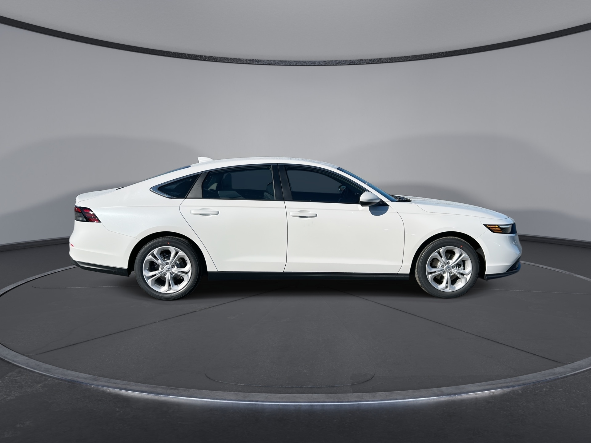 2025 Honda Accord LX's photo