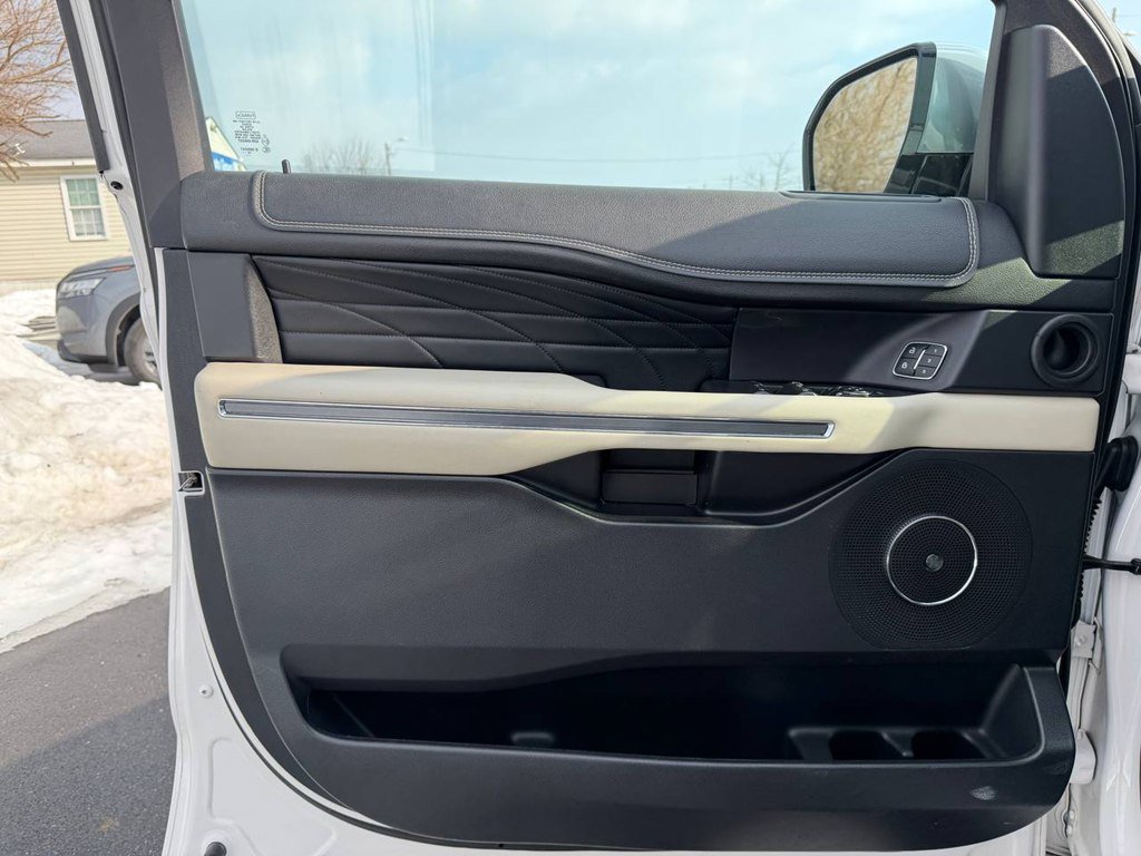 2019 Ford Expedition Platinum - Photo 16