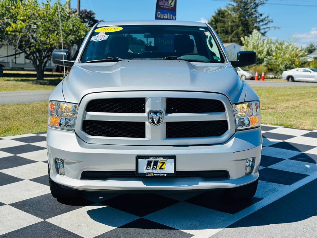 2019 Ram 1500 Classic Express photo 3