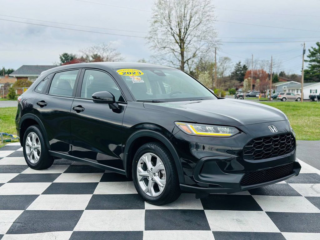 2023 Honda HR-V LX photo 4