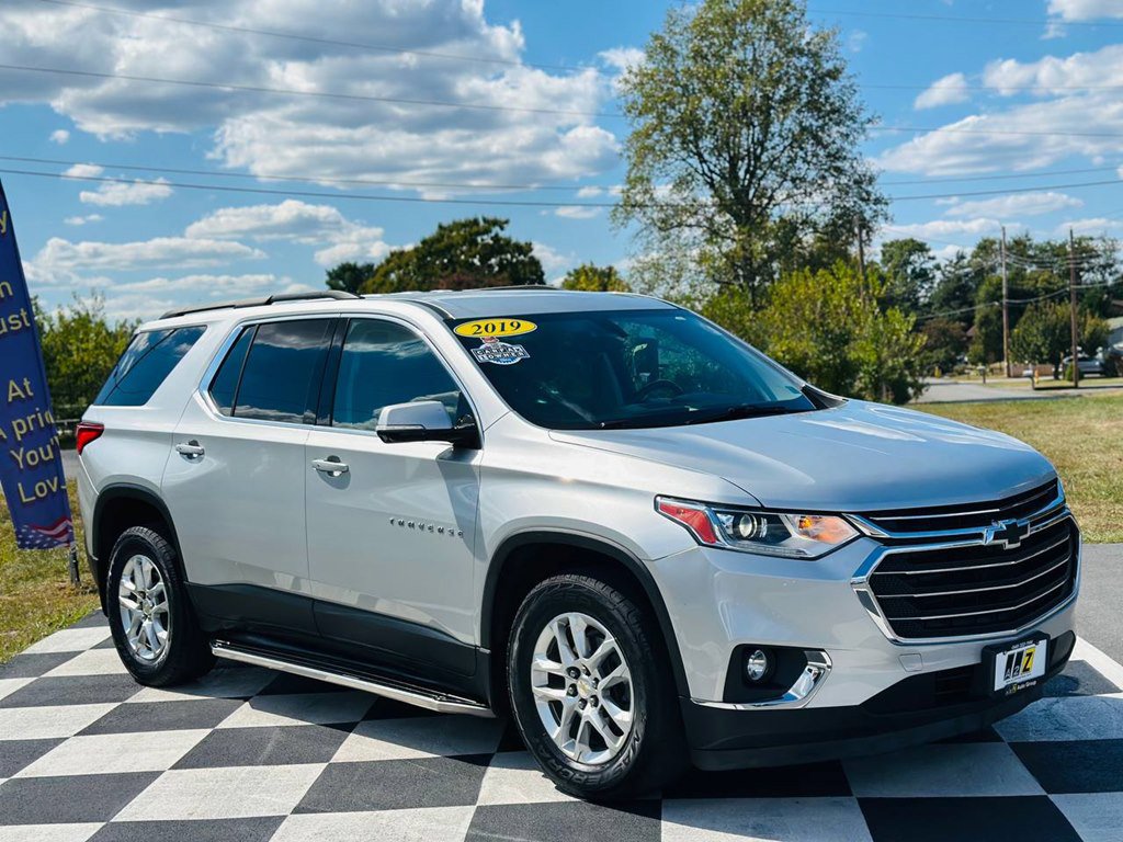 2019 Chevrolet Traverse Cloth 1LT photo 4