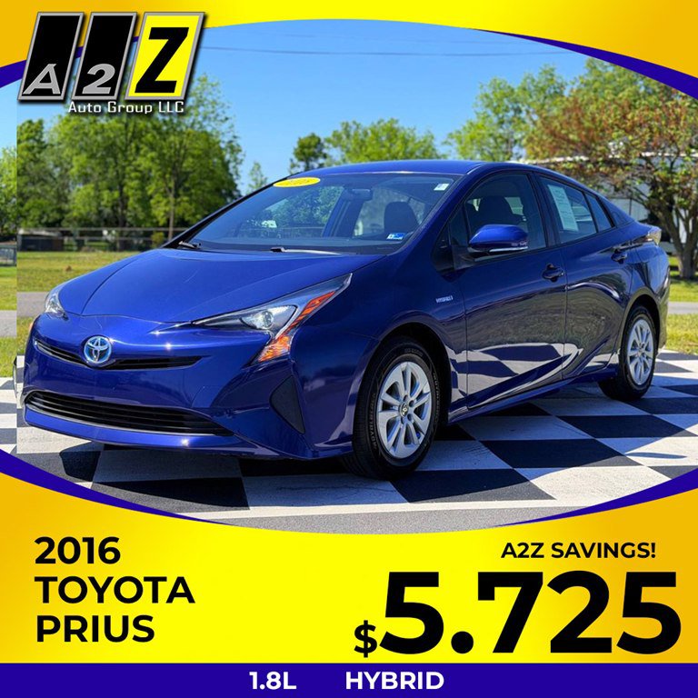 2016 Toyota Prius Two's photo