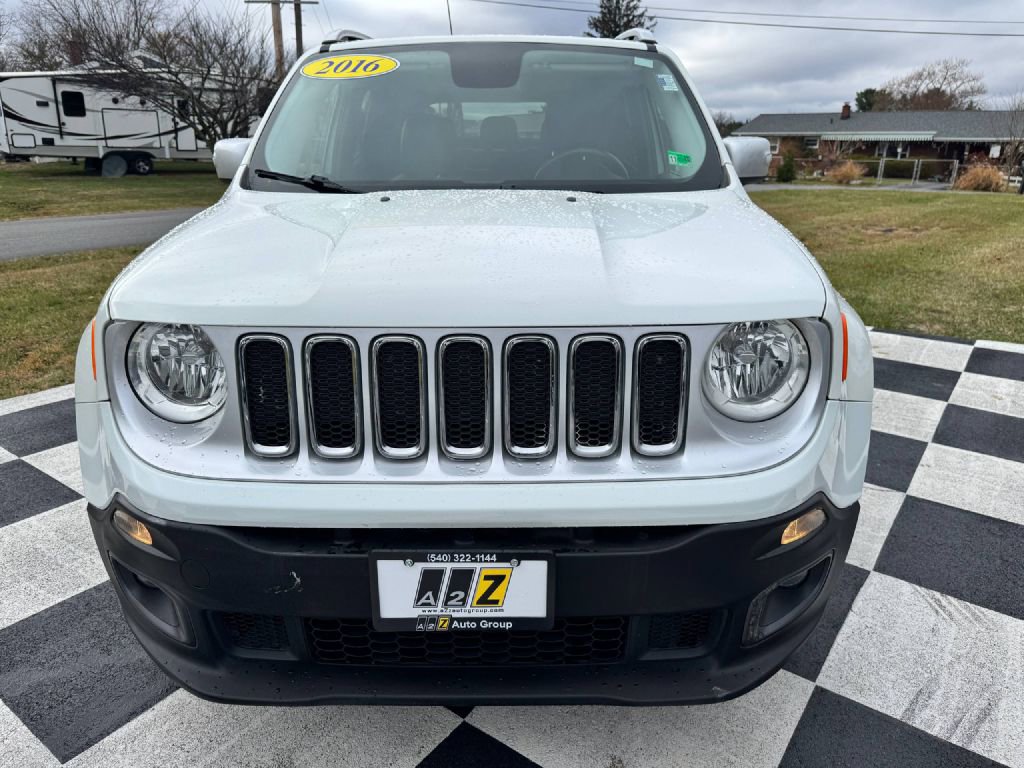 2016 Jeep Renegade Limited photo 2