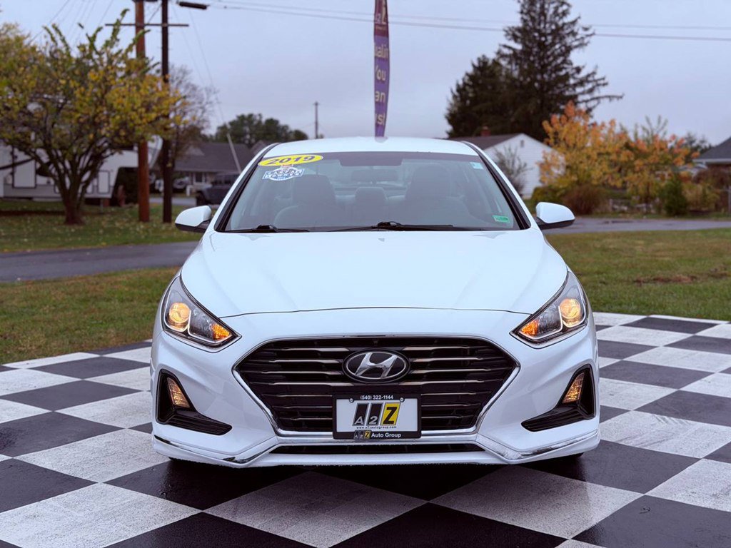2019 Hyundai Sonata Eco SE photo 2