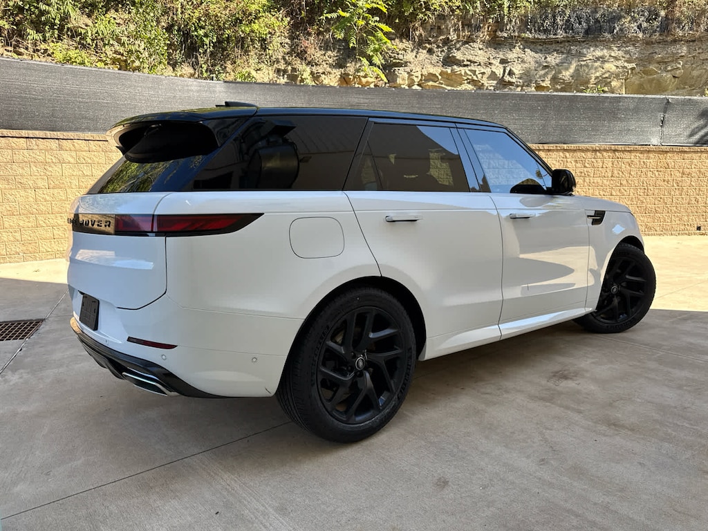 Certified 2025 Land Rover Range Rover Sport P400 Dynamic SE SUV