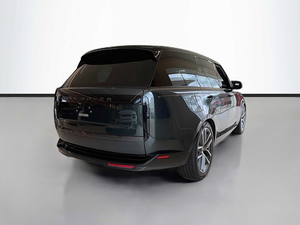 Certified 2025 Land Rover Range Rover P400 SE SUV
