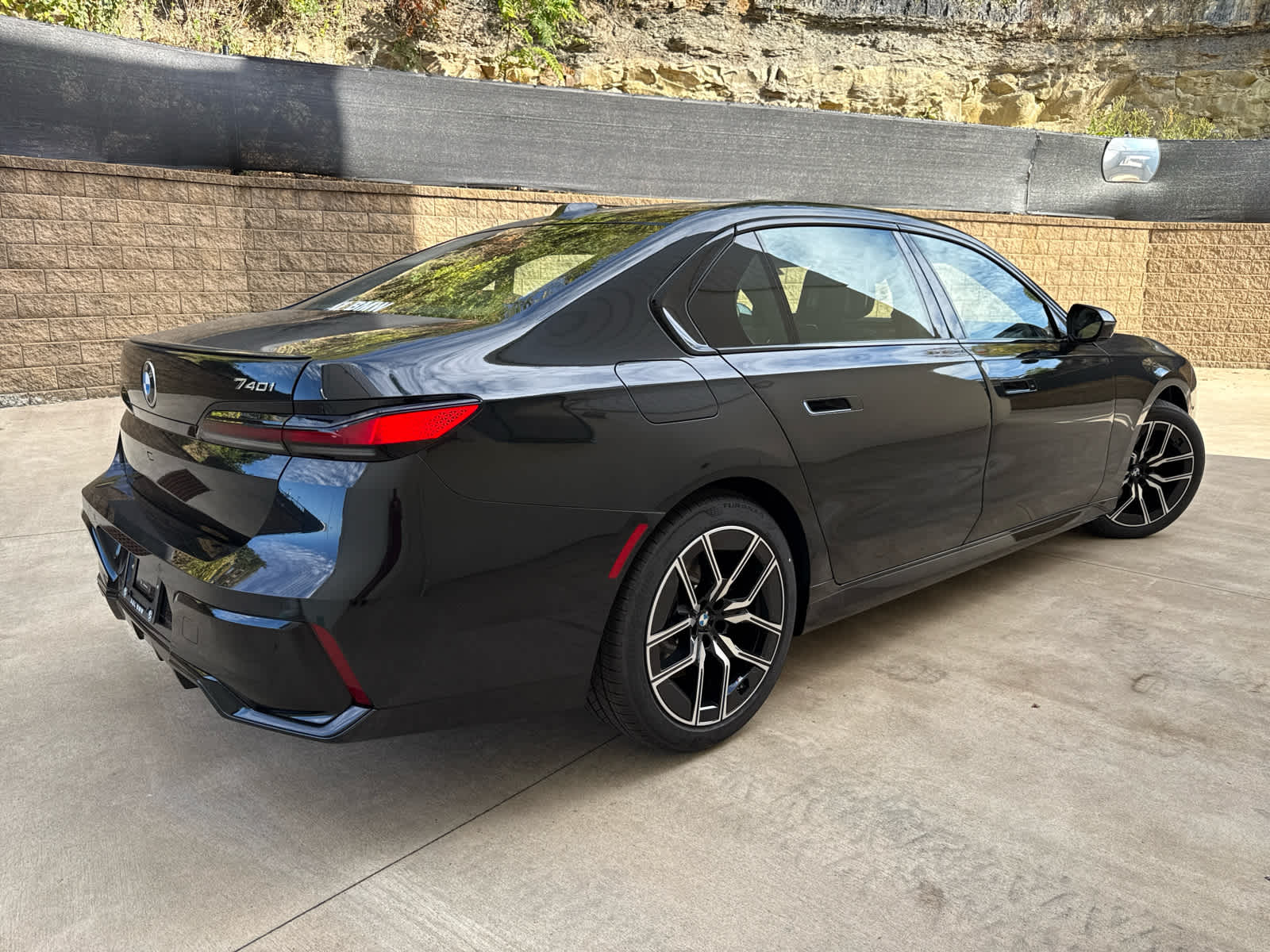 2026 Bmw 740i xDrive Sedan photo 3