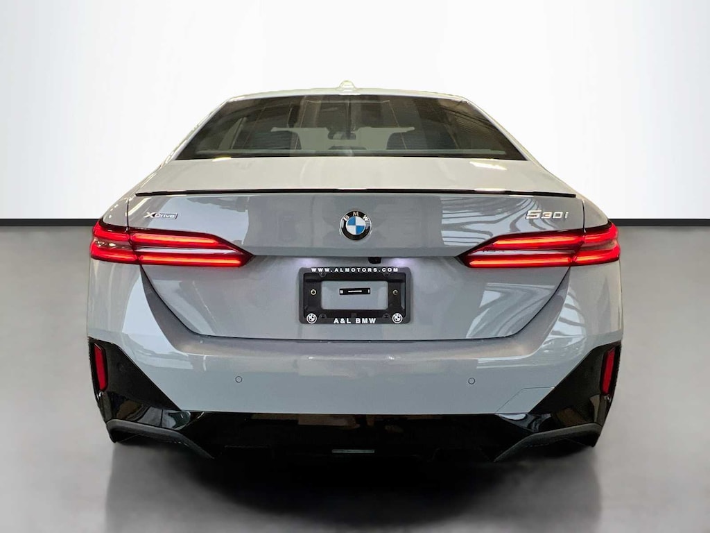 New 2027 BMW 530i xDrive Sedan