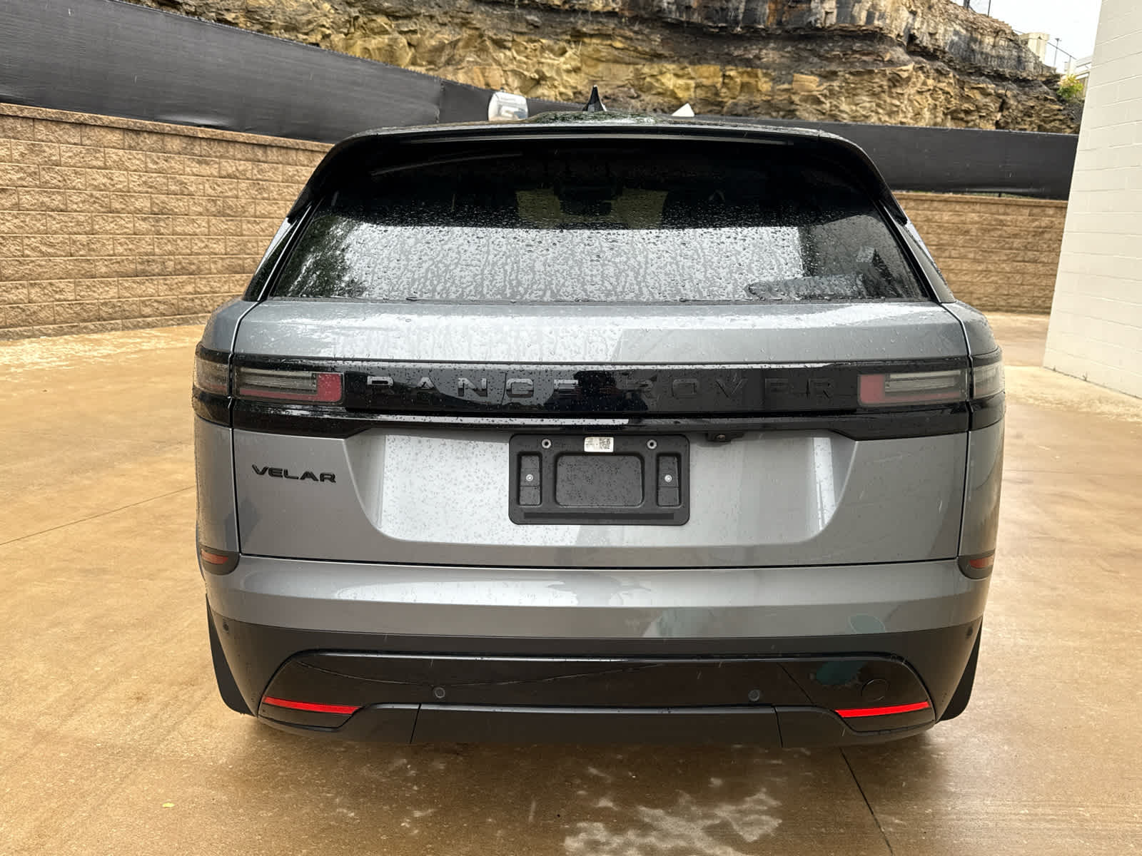 2026 Land Rover Range Rover Velar P250 S photo 4