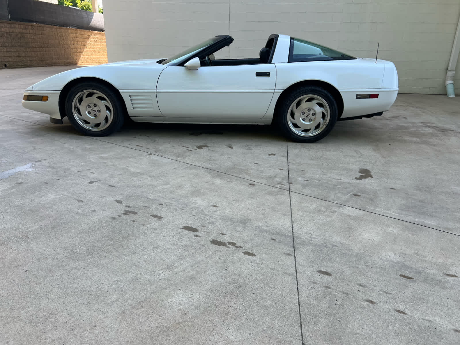 1993 Chevrolet Corvette Base Coupe photo 3