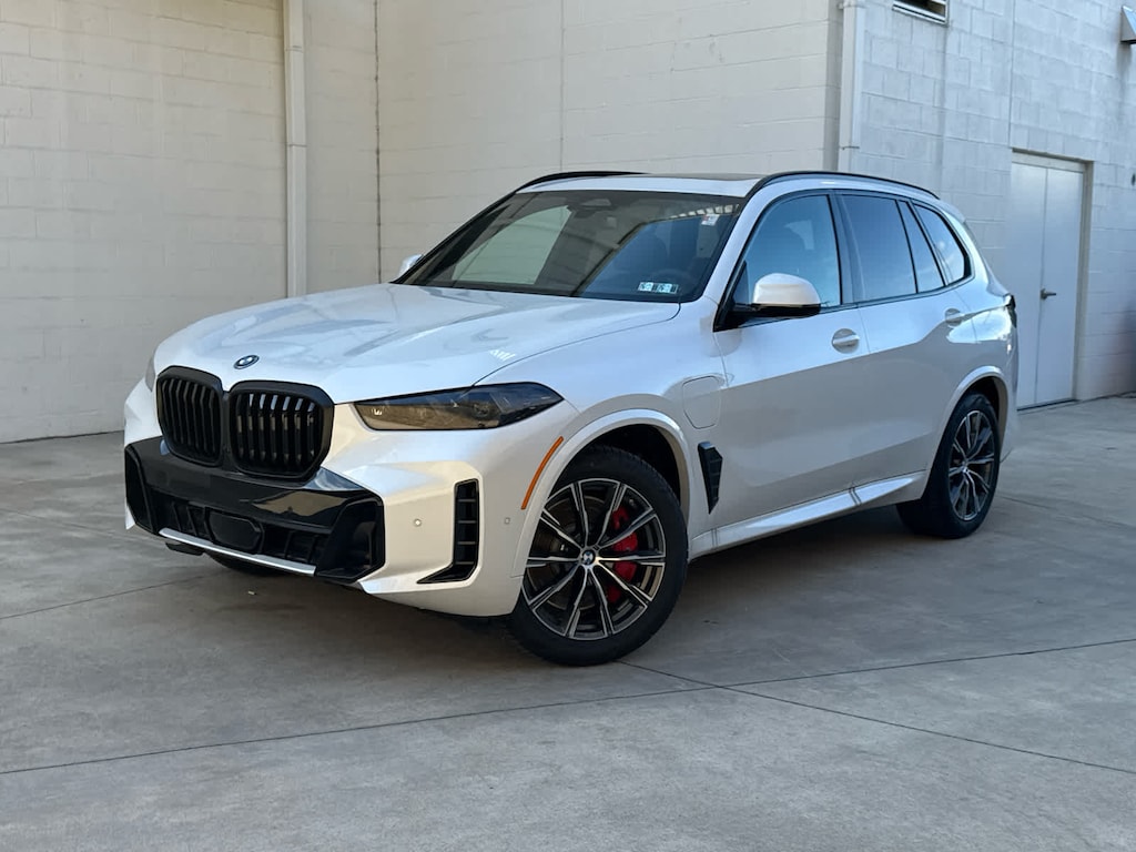 New 2026 BMW X5 PHEV xDrive50e SUV