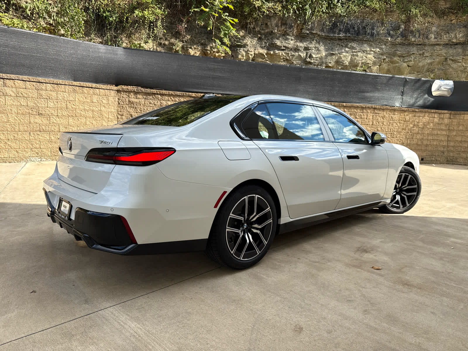 2026 Bmw 740i xDrive photo 3