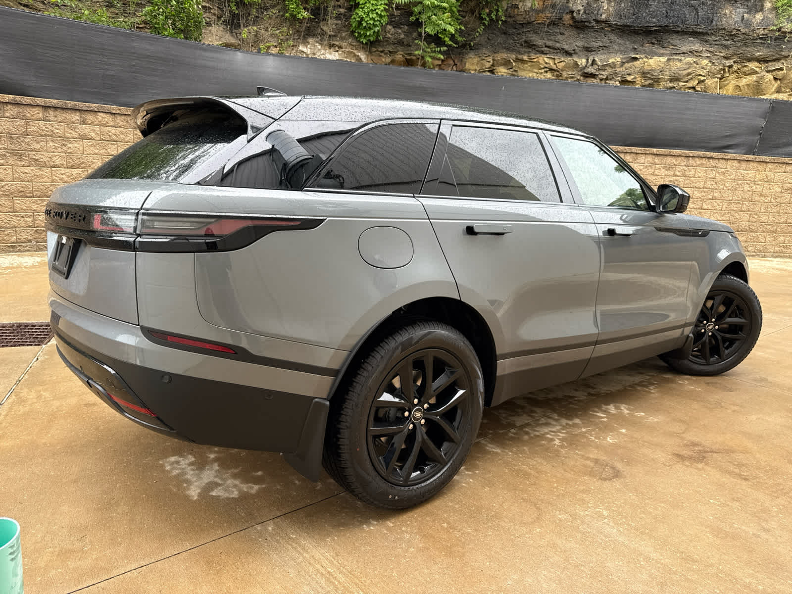 2026 Land Rover Range Rover Velar P250 S photo 3