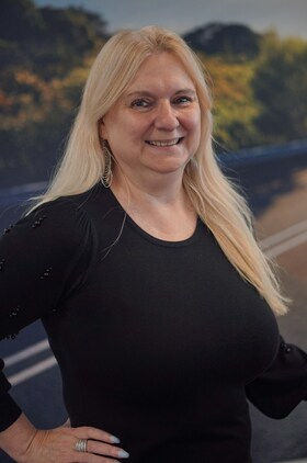 Staff member Lauren Santoro from ID_9af8da11ea32