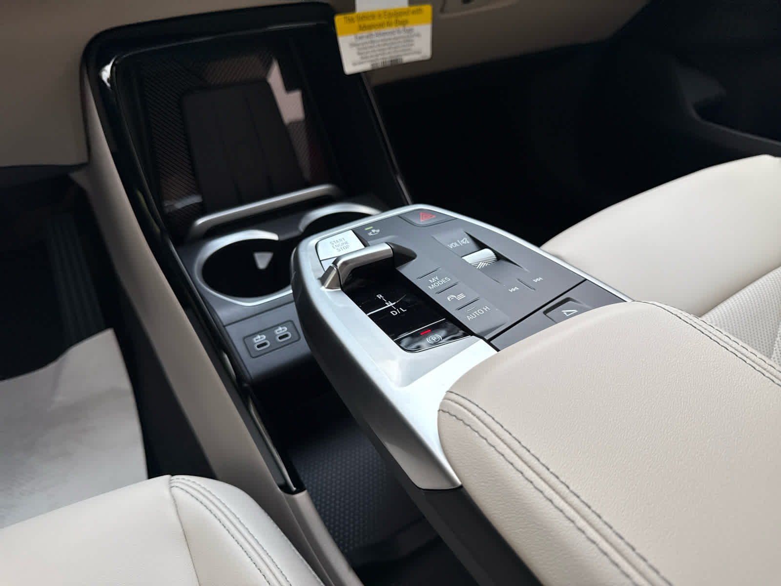 2025 BMW X1 28i - Photo 9