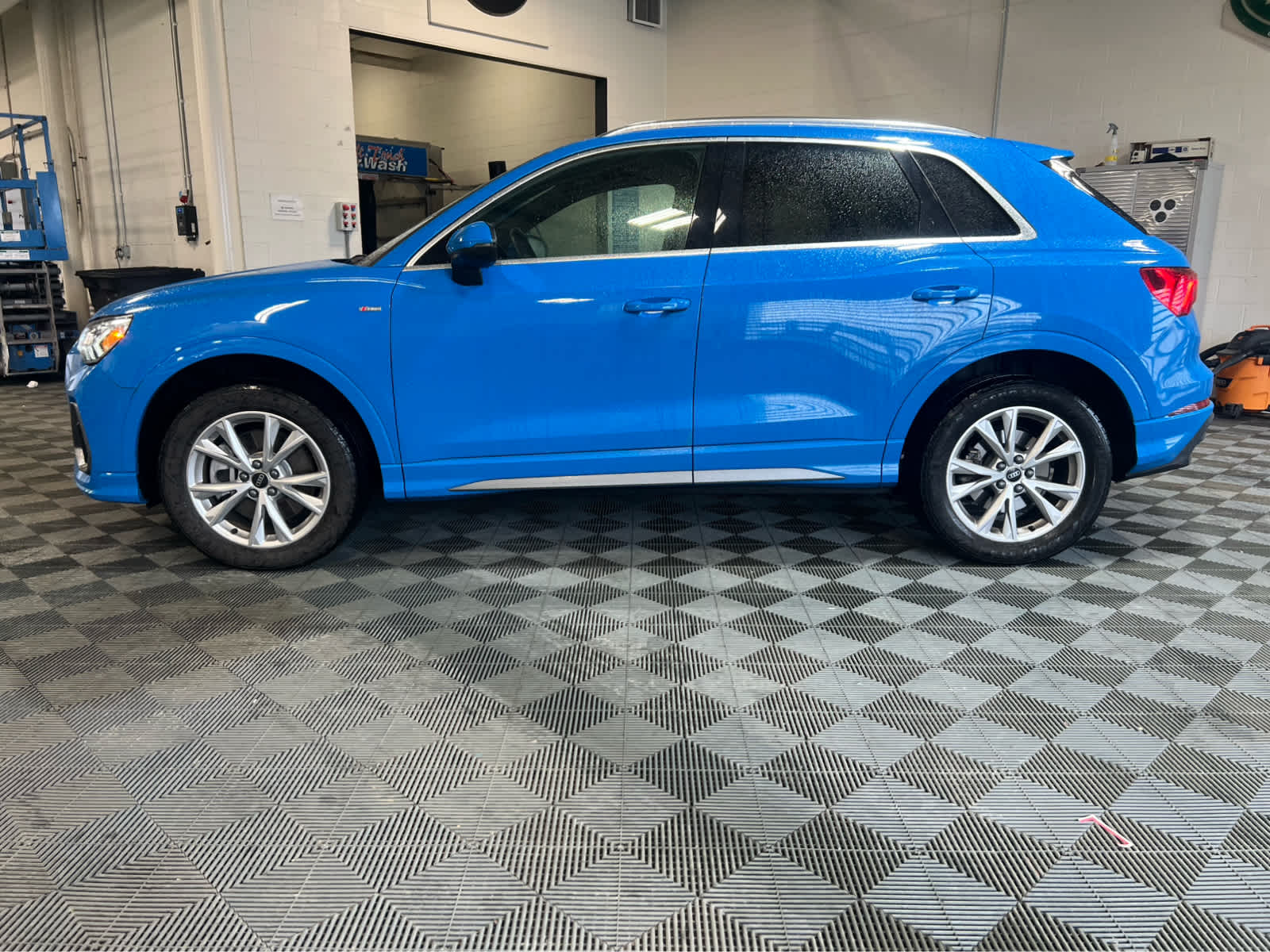 2023 Audi Q3 45 TFSI S Line Premium quattro's photo