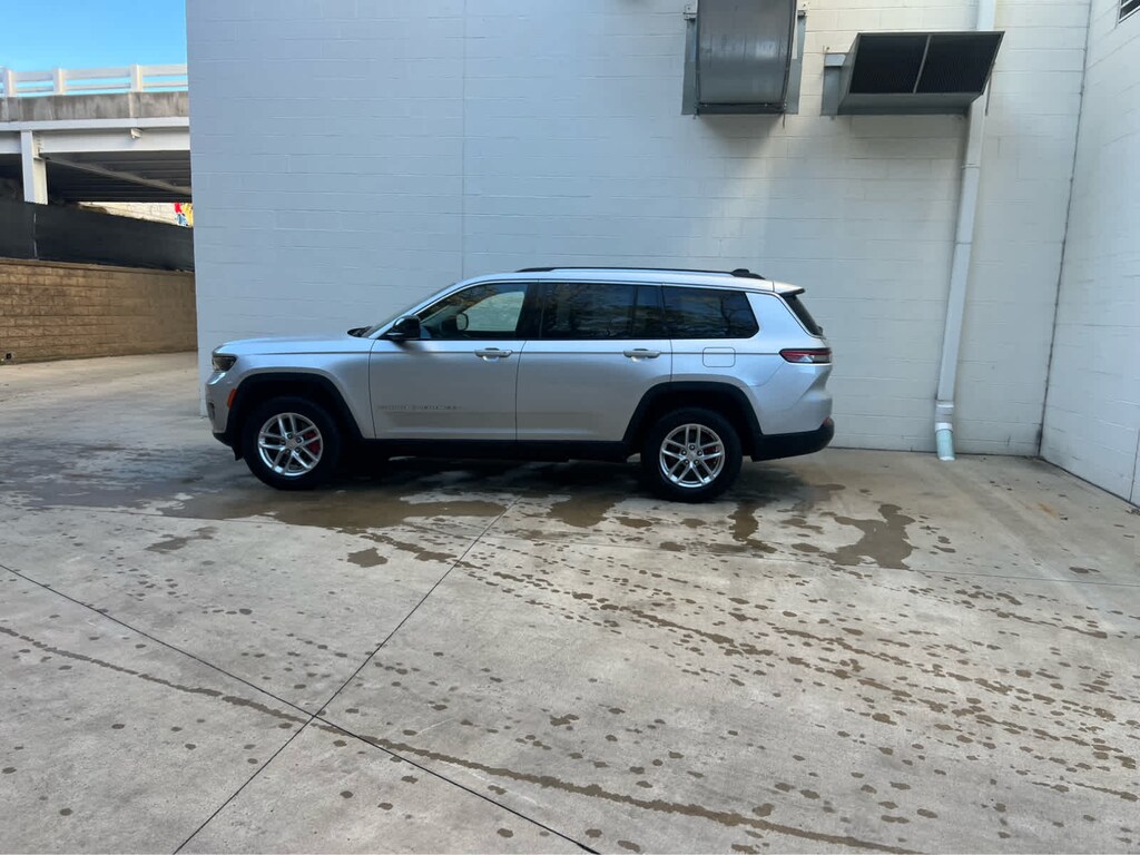 Used 2023 Jeep Grand Cherokee L Laredo SUV