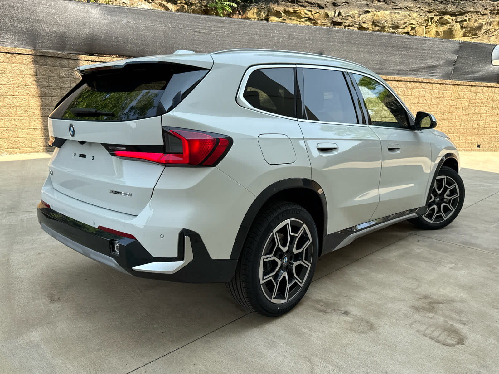 2025 Bmw X1 XDrive28i photo 3