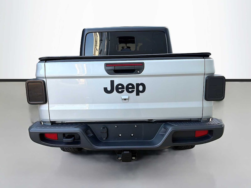 Used 2022 Jeep Gladiator Sport Truck Crew Cab
