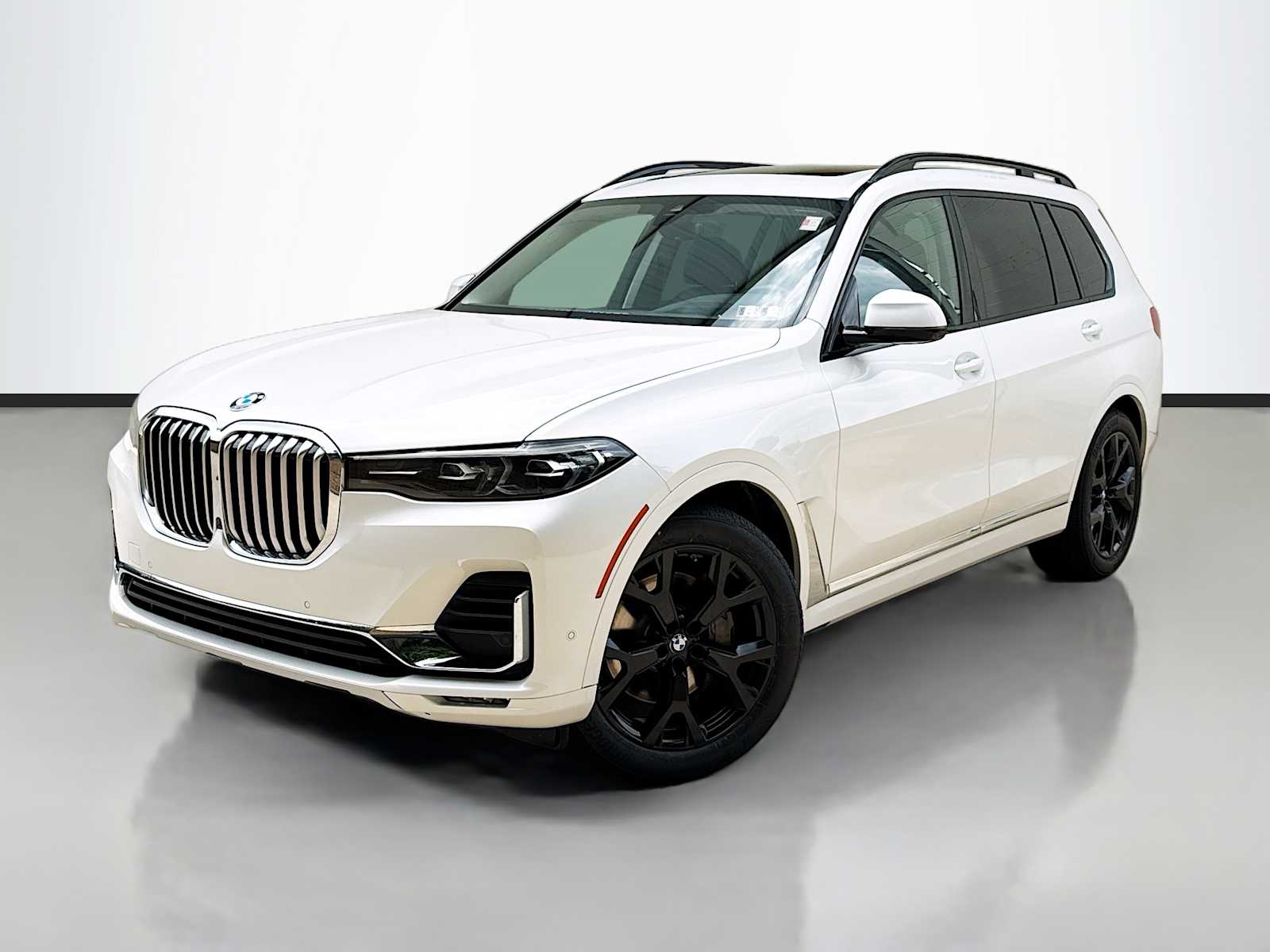 2022 BMW X7 xDrive40i's photo